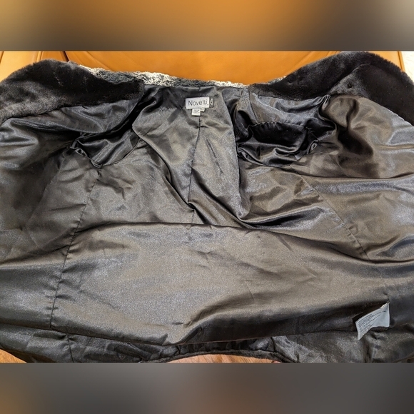 NOVELTI Black Modacrylic Luxury Cuddly Soft Faux Fur Coat. Size 5/6 - Picture 9 of 13